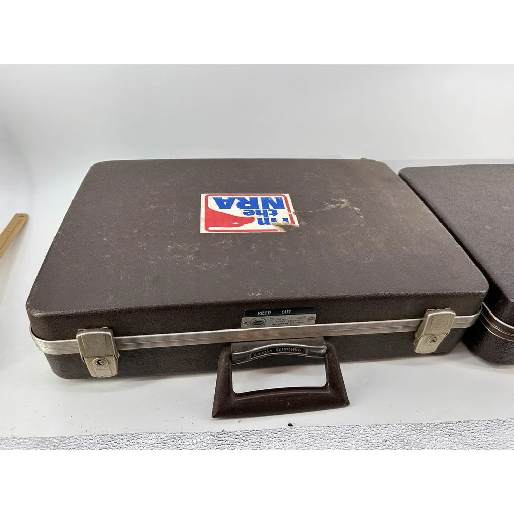 Vintage Challenger Padded Gun Equipment Hard Plastic Brief Case